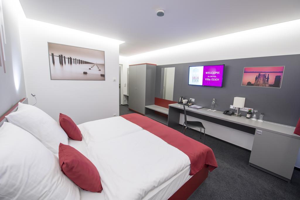 Hotel Villa Eden Jihlava Oda fotoğraf